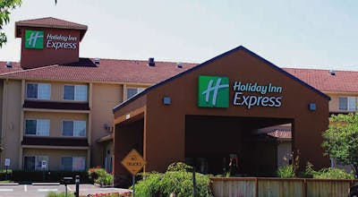 Holiday Inn Express Troutdale