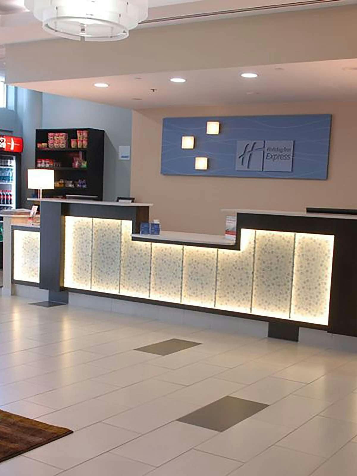 Hotel Holiday Inn Express Boise-University Area photo 4