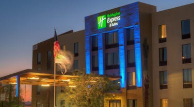 Holiday Inn Express Hotel & Suites Phoenix North