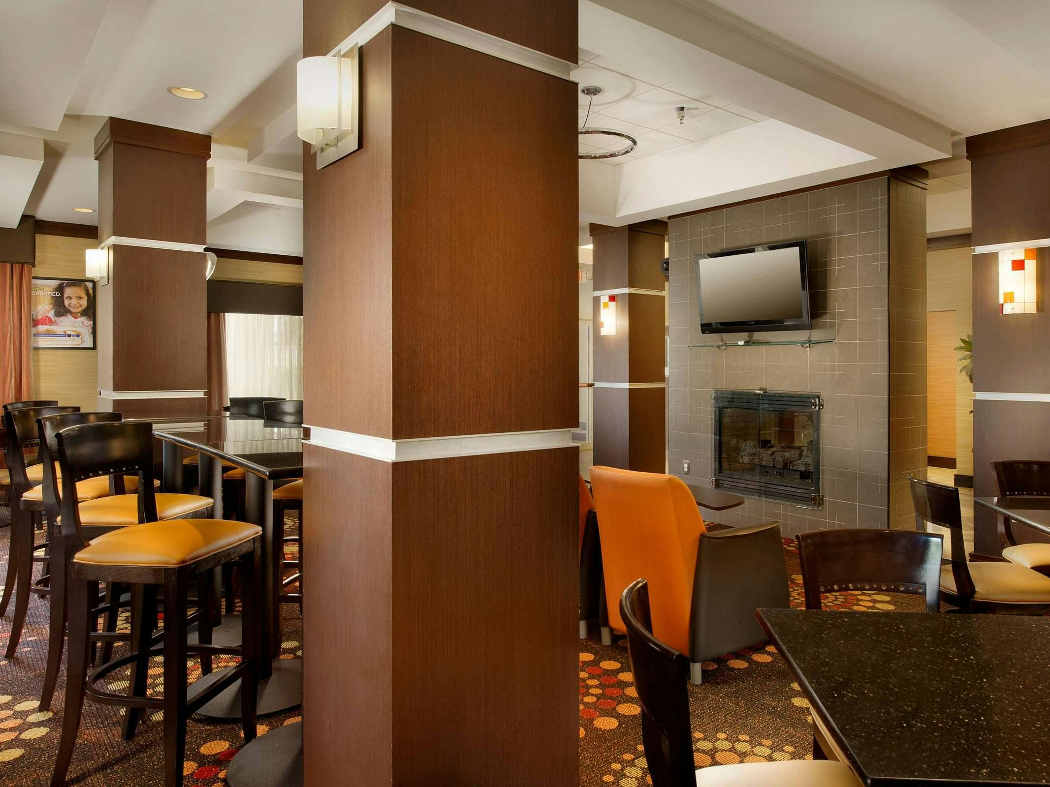 Hotel Holiday Inn Express Hotel & Suites Chattanooga Downtown photo 3