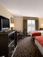 Hotel Holiday Inn Express Hotel & Suites Marysville photo 2