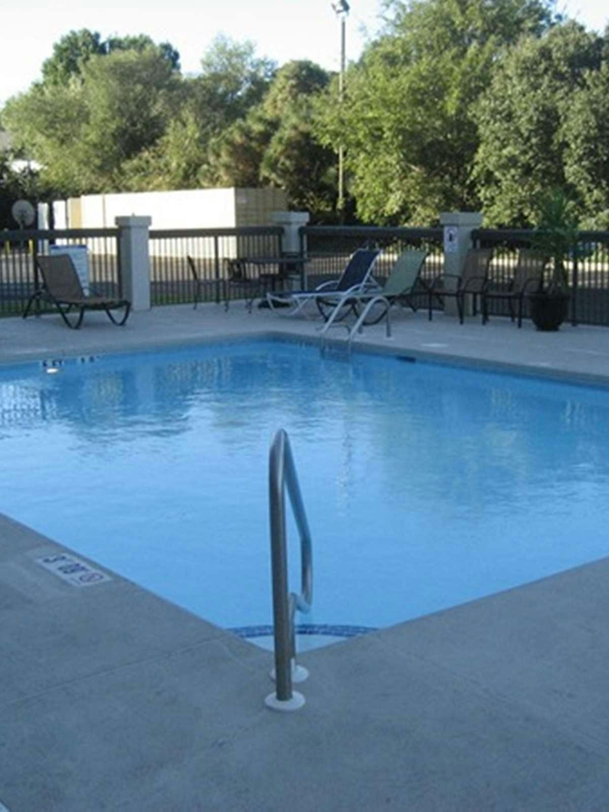Hotel Holiday Inn Express Hotel & Suites Morehead City photo 5