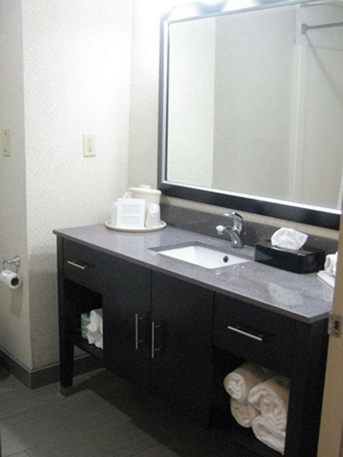 Hotel Holiday Inn Express Hotel & Suites Morehead City photo 2