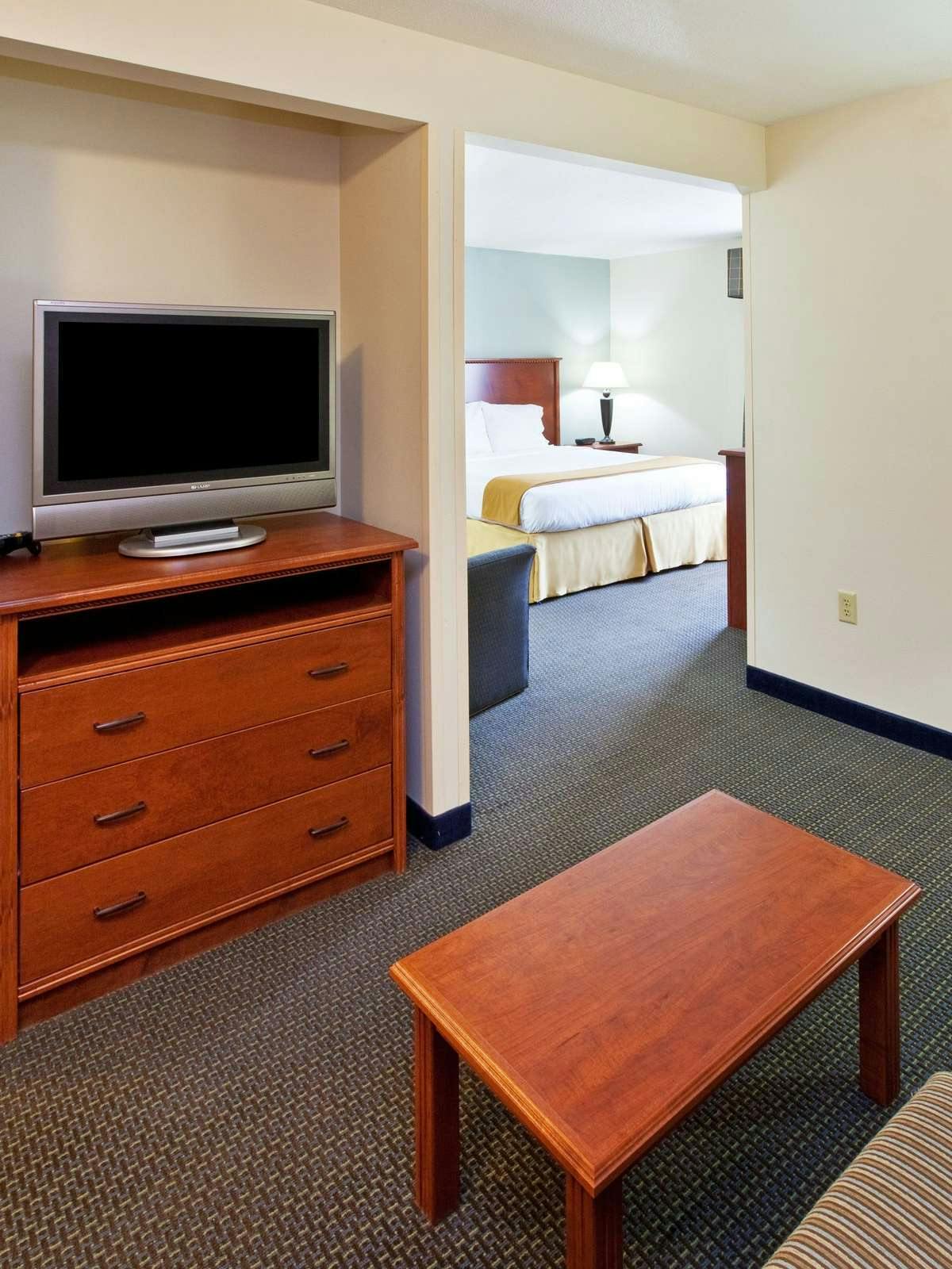 Hotel Holiday Inn Express Hotel & Suites Sioux Falls Empire Mall photo 2