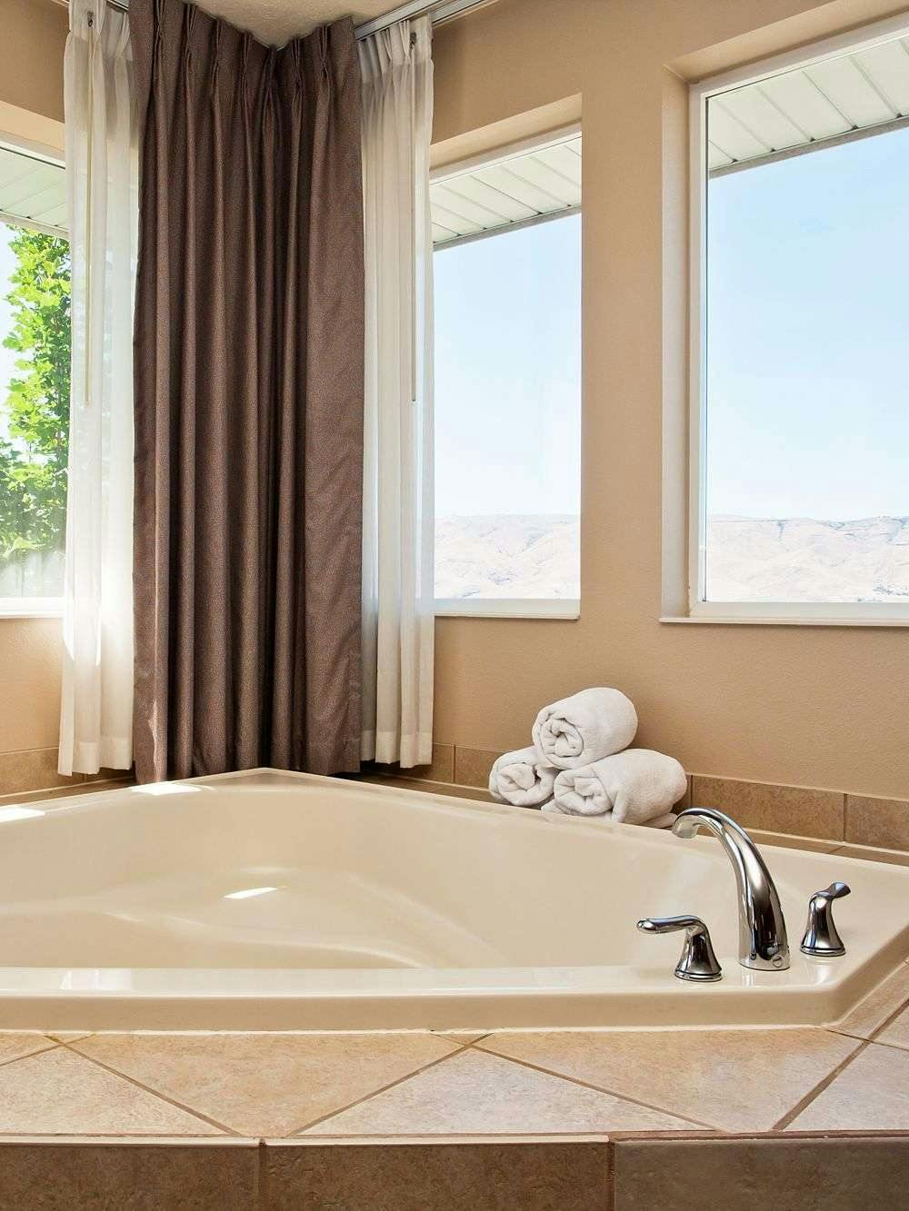 Hotel Holiday Inn Express Lewiston photo 2