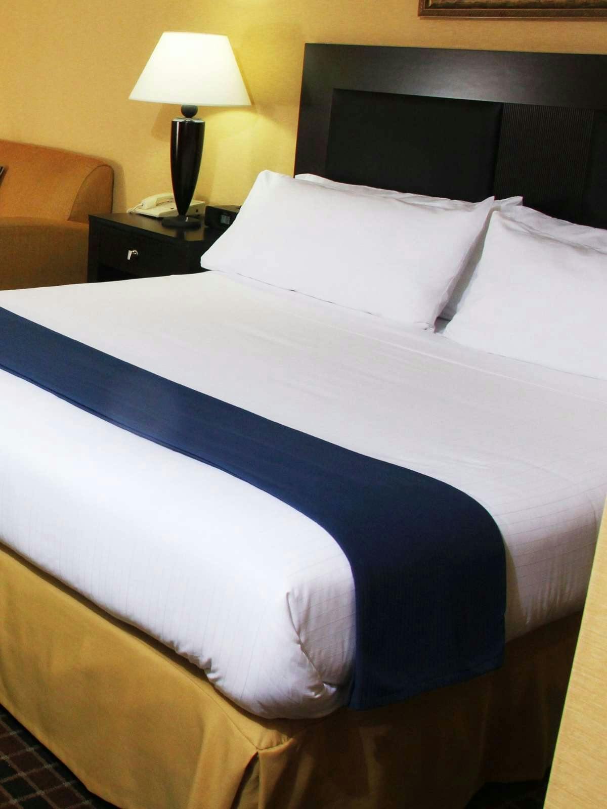 Hotel Holiday Inn Express Stony Brook Long Island photo 1