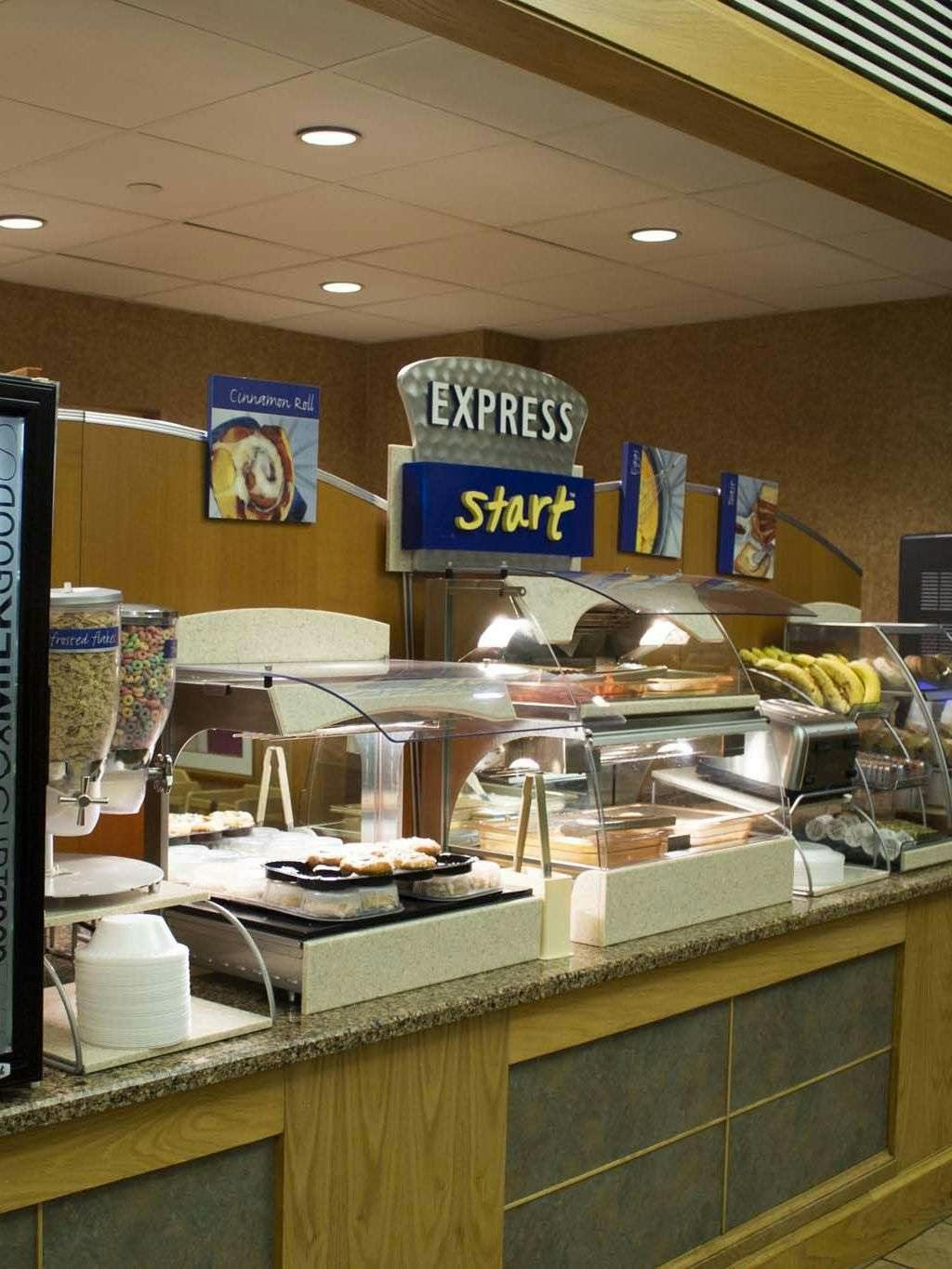 Hotel Holiday Inn Express Hotel & Suites Sharon Hermitage photo 5