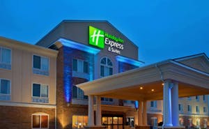 Holiday Inn Express Hotel & Suites Emporia Northwest