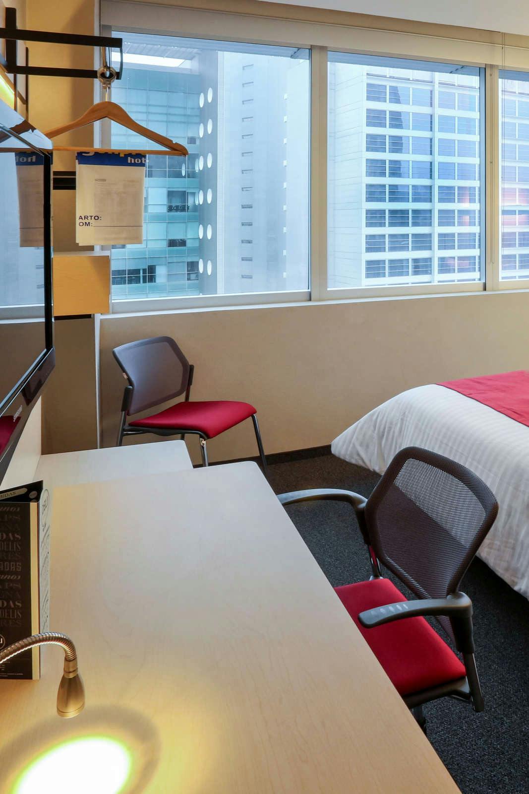 Hotel City Express Plus Santa Fe photo 4