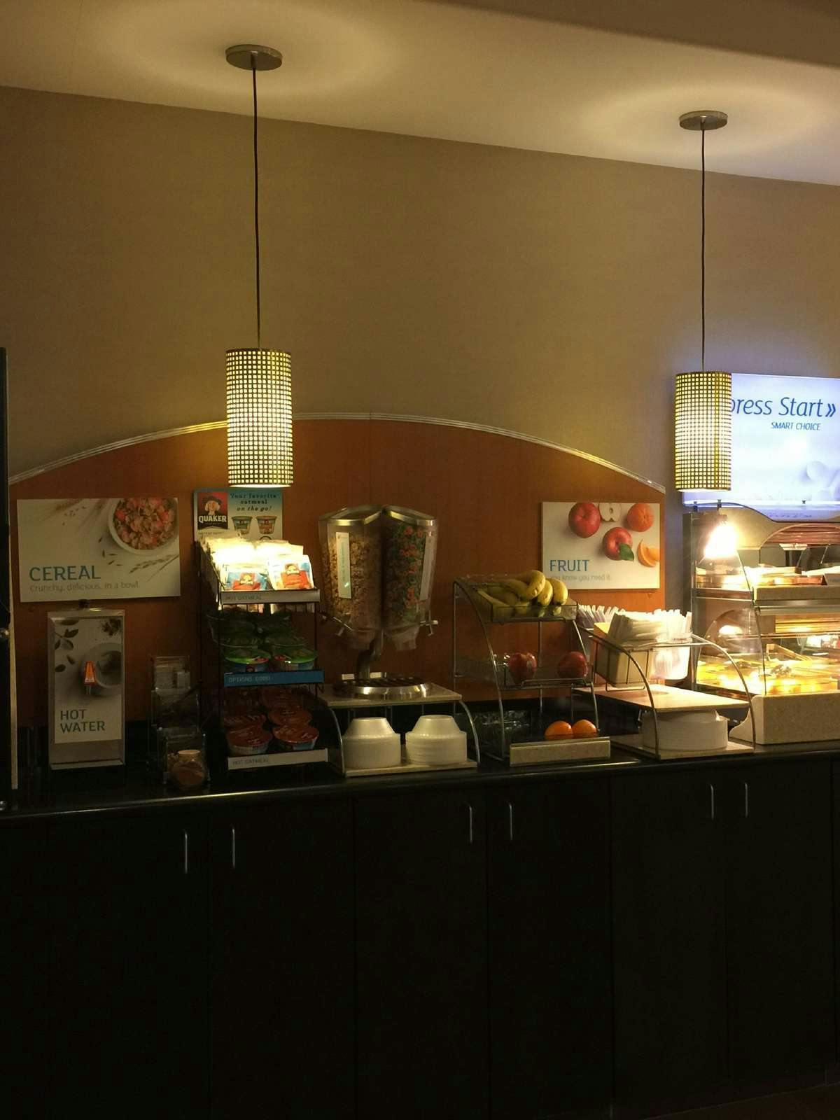 Hotel Holiday Inn Express Bradford photo 5