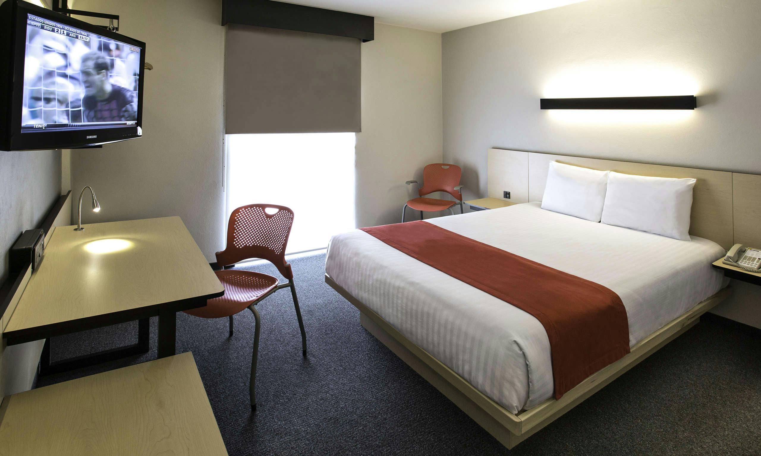 City Express Tijuana Insurgentes