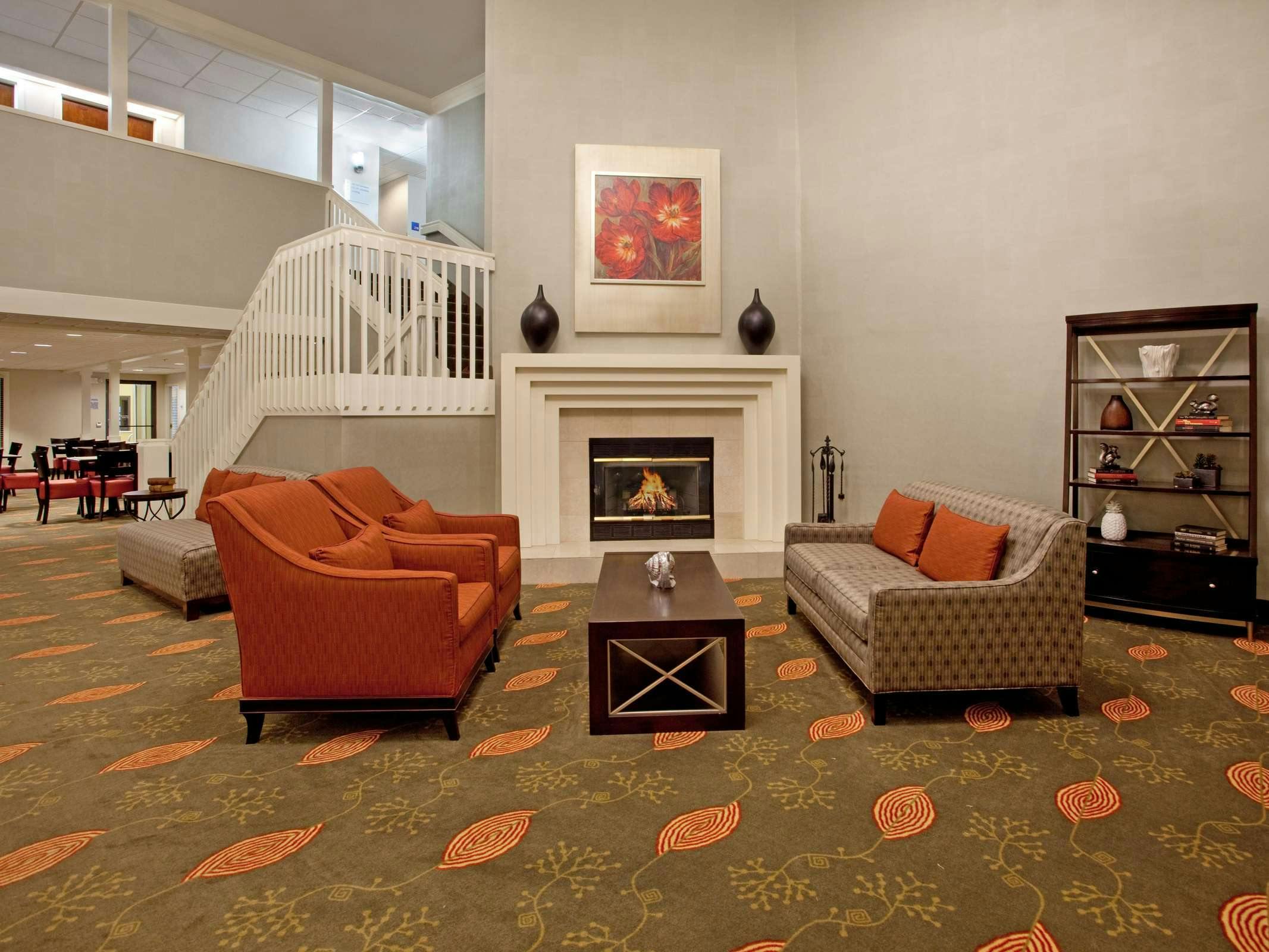 Hotel Holiday Inn Express Hotel & Suites Greenville Airport photo 3