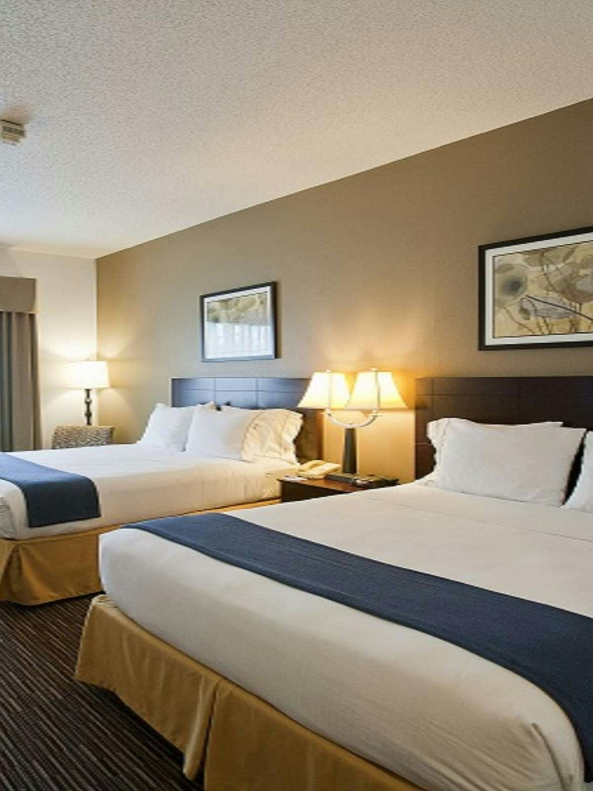 Hotel Holiday Inn Express Hotel & Suites Chicago Deerfield Lincolnshire photo 1
