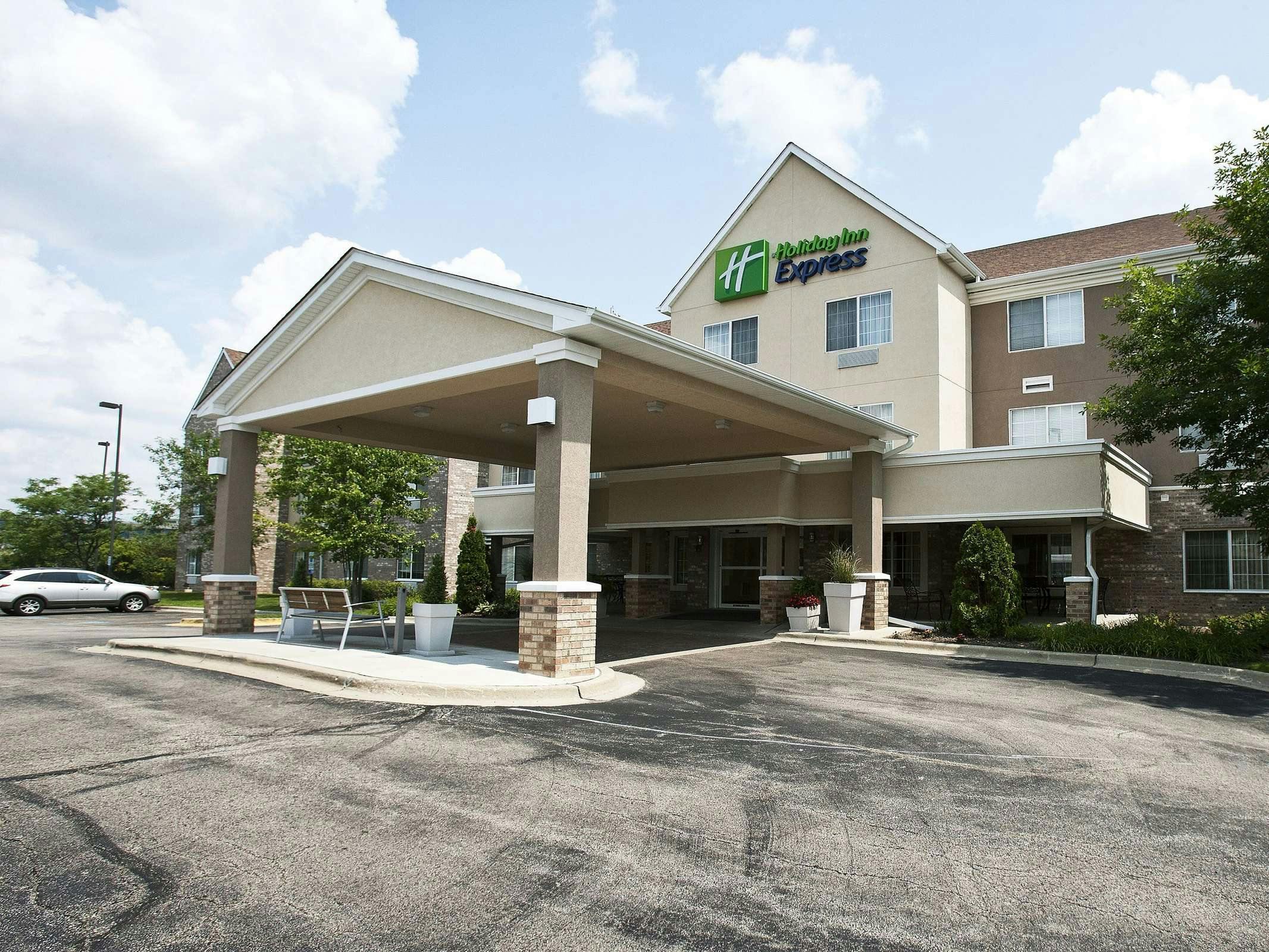 Holiday Inn Express Hotel & Suites Chicago Deerfield Lincolnshire