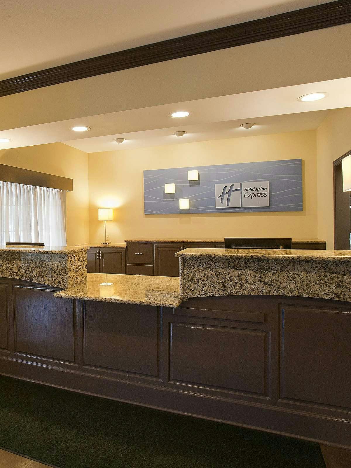 Hotel Holiday Inn Express Hotel & Suites Chicago Deerfield Lincolnshire photo 5