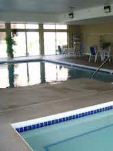 Hotel Holiday Inn Express Hotel & Suites Delafield photo 4