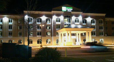 Holiday Inn Express Hotel & Suites Charleston Airport
