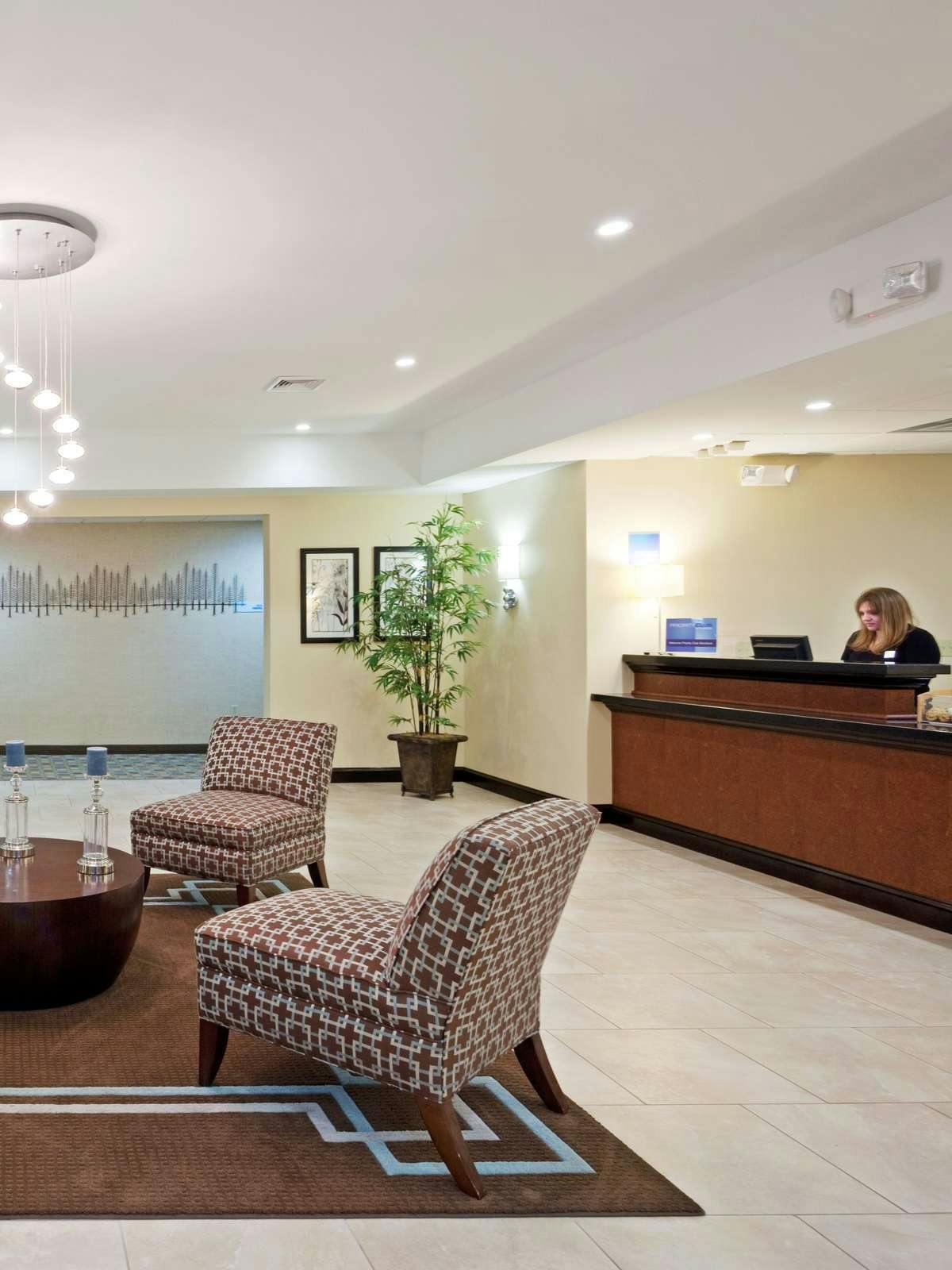 Hotel Holiday Inn Express Hotel & Suites Meriden photo 4