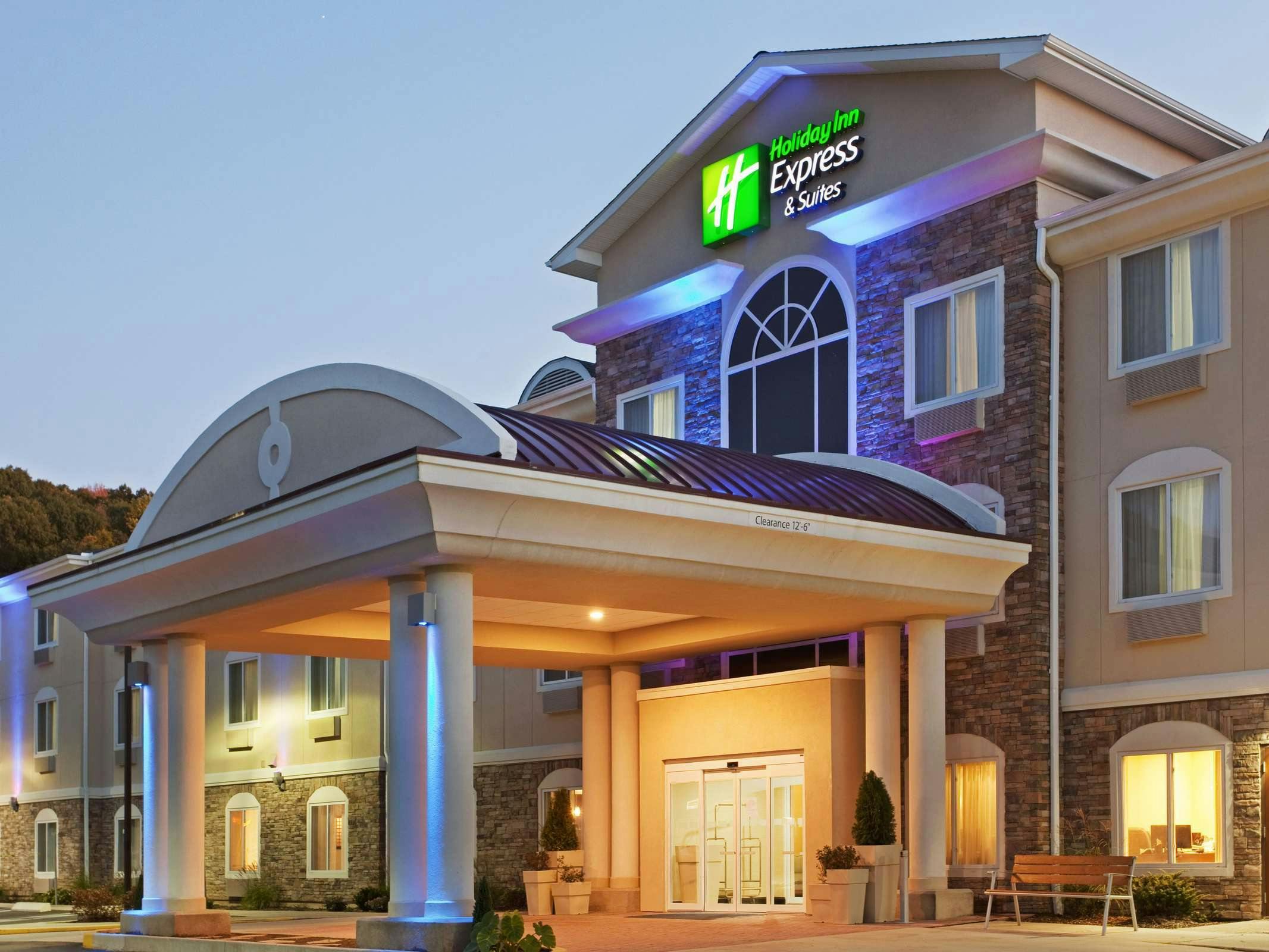 Holiday Inn Express Hotel & Suites Meriden