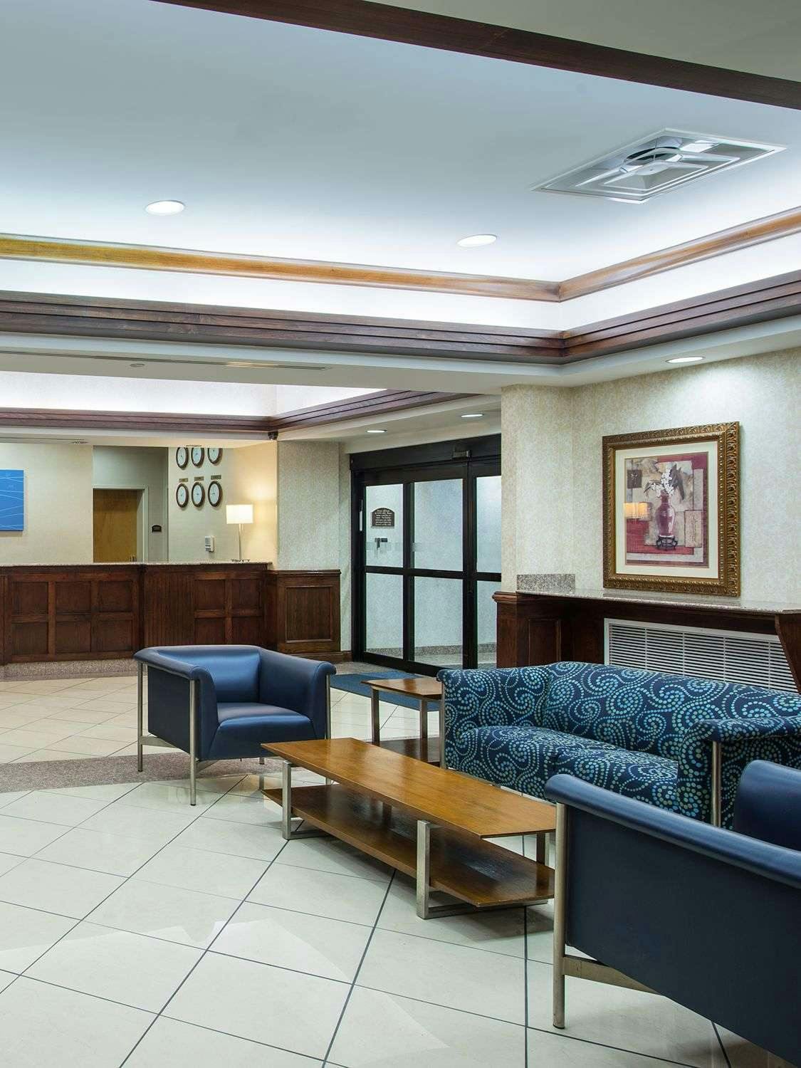 Hotel Holiday Inn Express Hauppauge photo 3