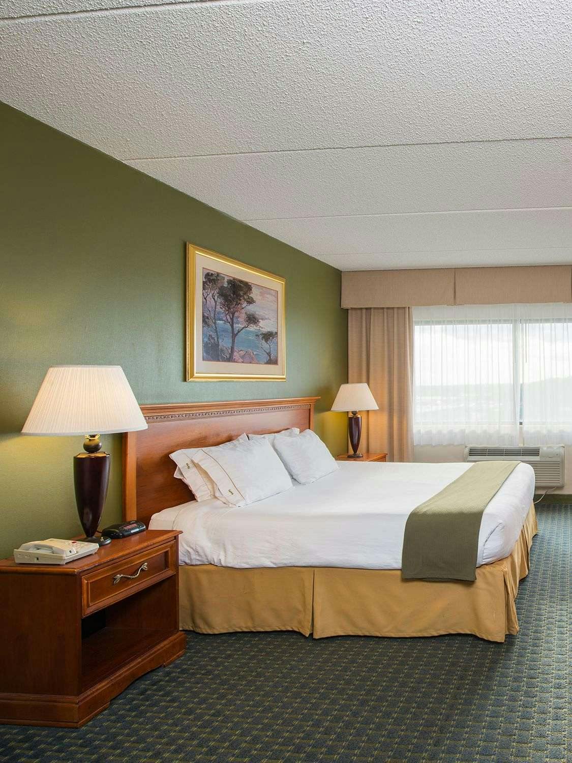 Hotel Holiday Inn Express Hauppauge photo 1