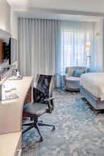 Hotel Courtyard by Marriott Appleton Riverfront photo 3