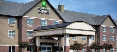 Holiday Inn Express Hotel & Suites Green Bay East