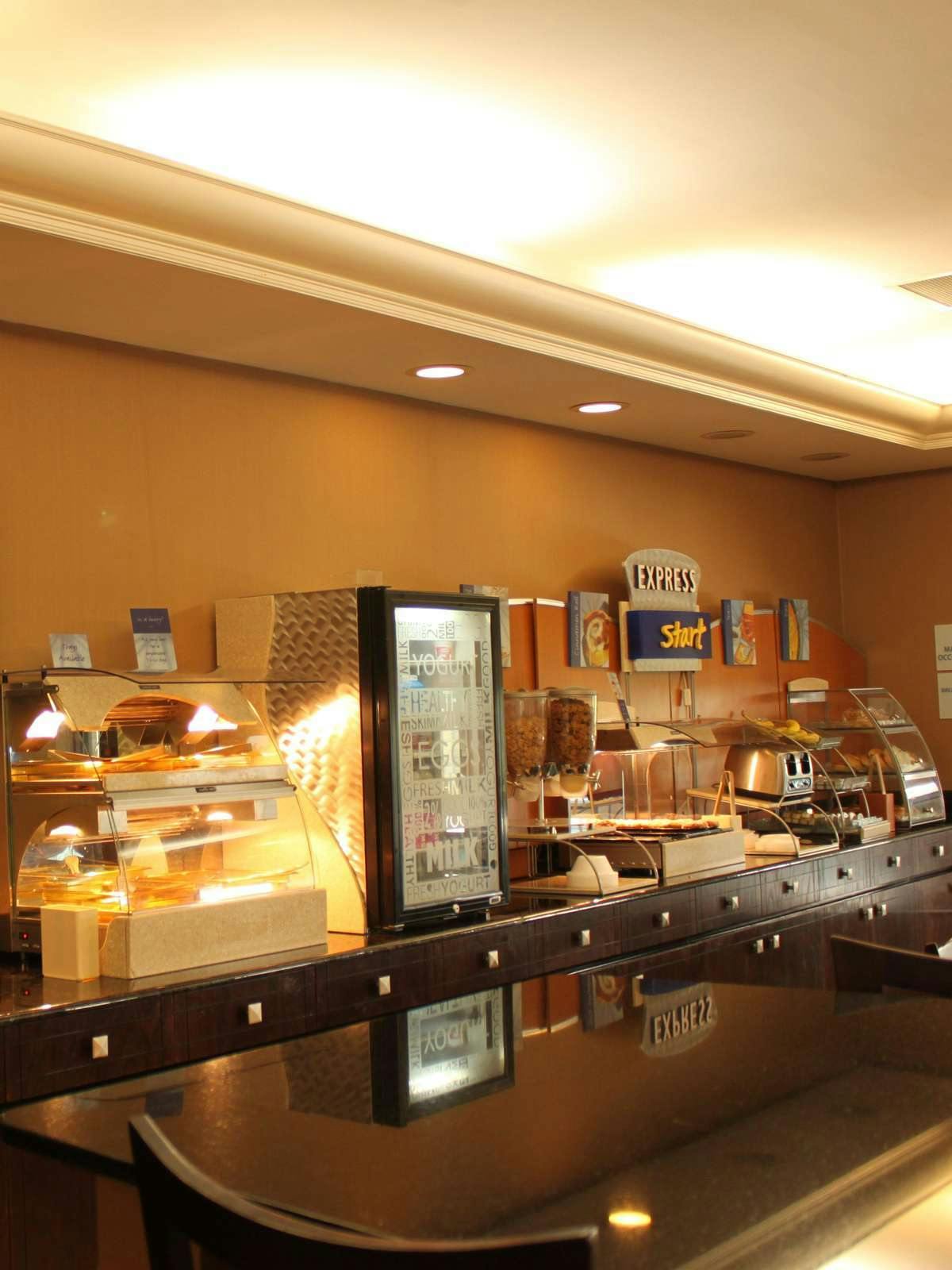 Hotel Holiday Inn Express New Columbia photo 5