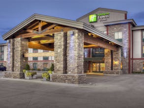 Holiday Inn Express Hotel & Suites Baxter