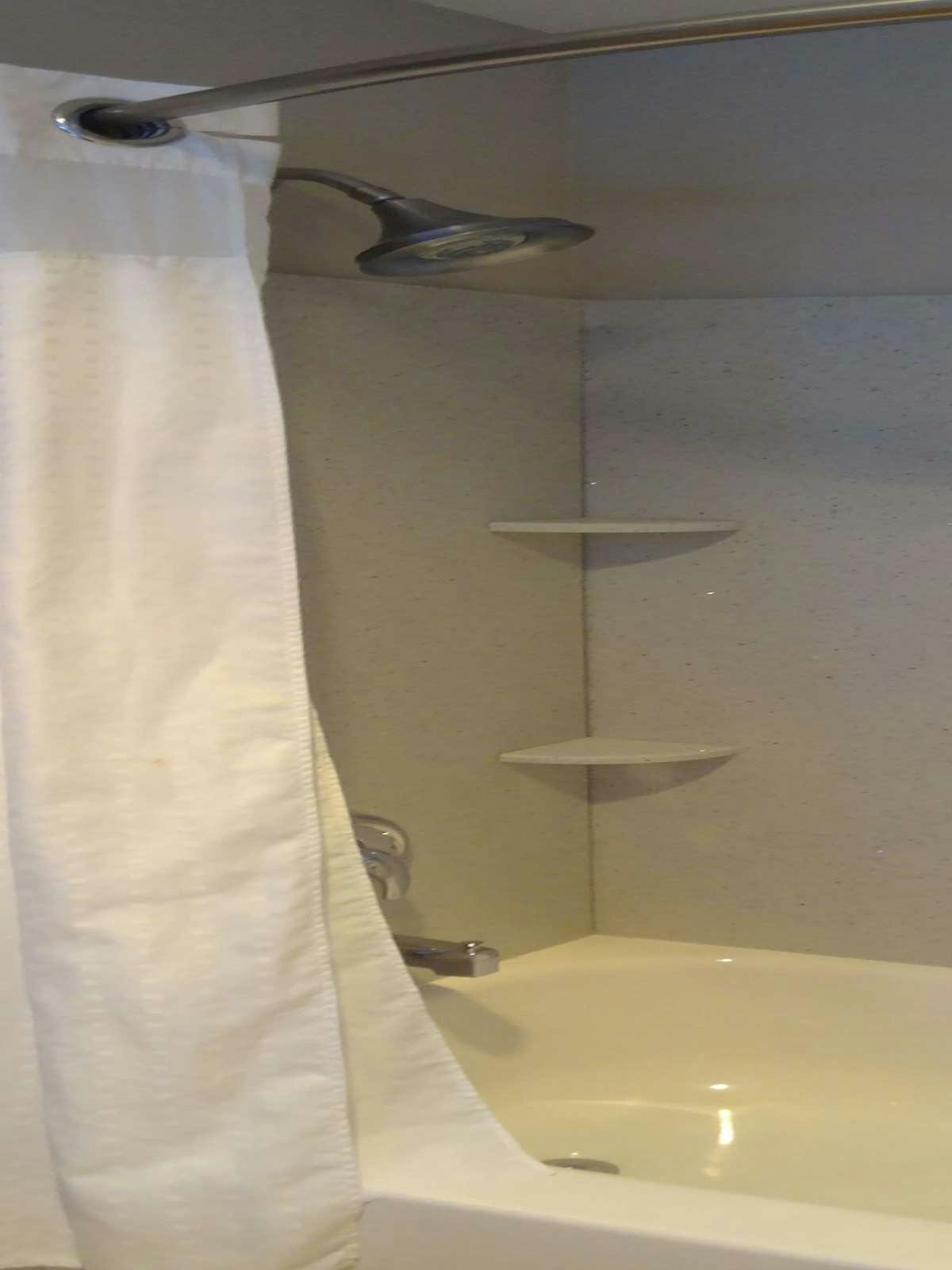 Hotel Holiday Inn Express Bonner Springs Speedway photo 2