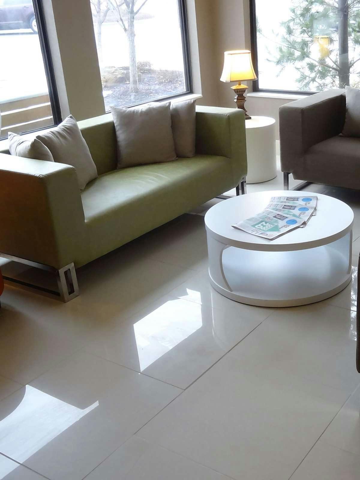 Hotel Holiday Inn Express Bonner Springs Speedway photo 5