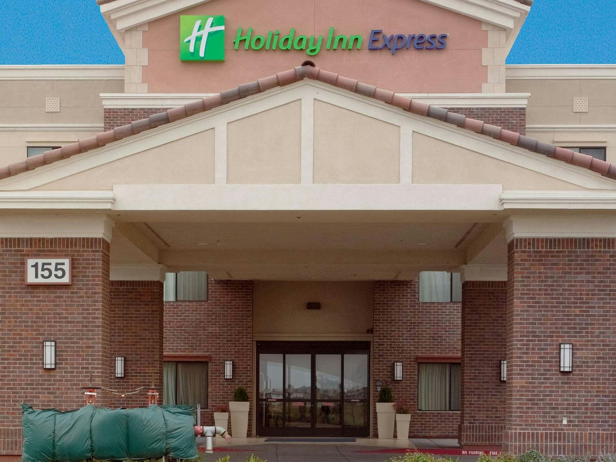Holiday Inn Express Hotel & Suites Lincoln