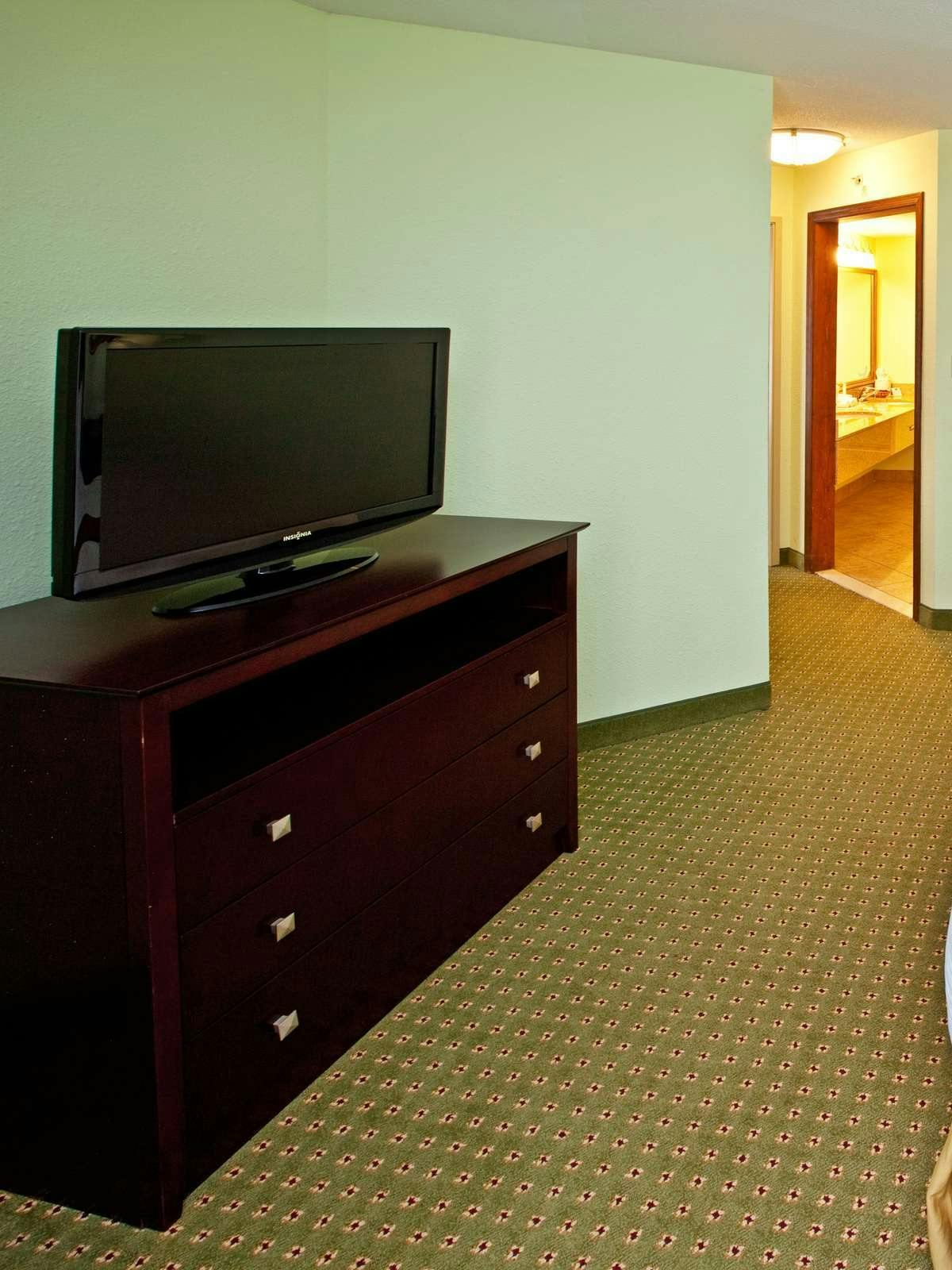 Hotel Holiday Inn Express Hotel & Suites Scottsburg photo 2