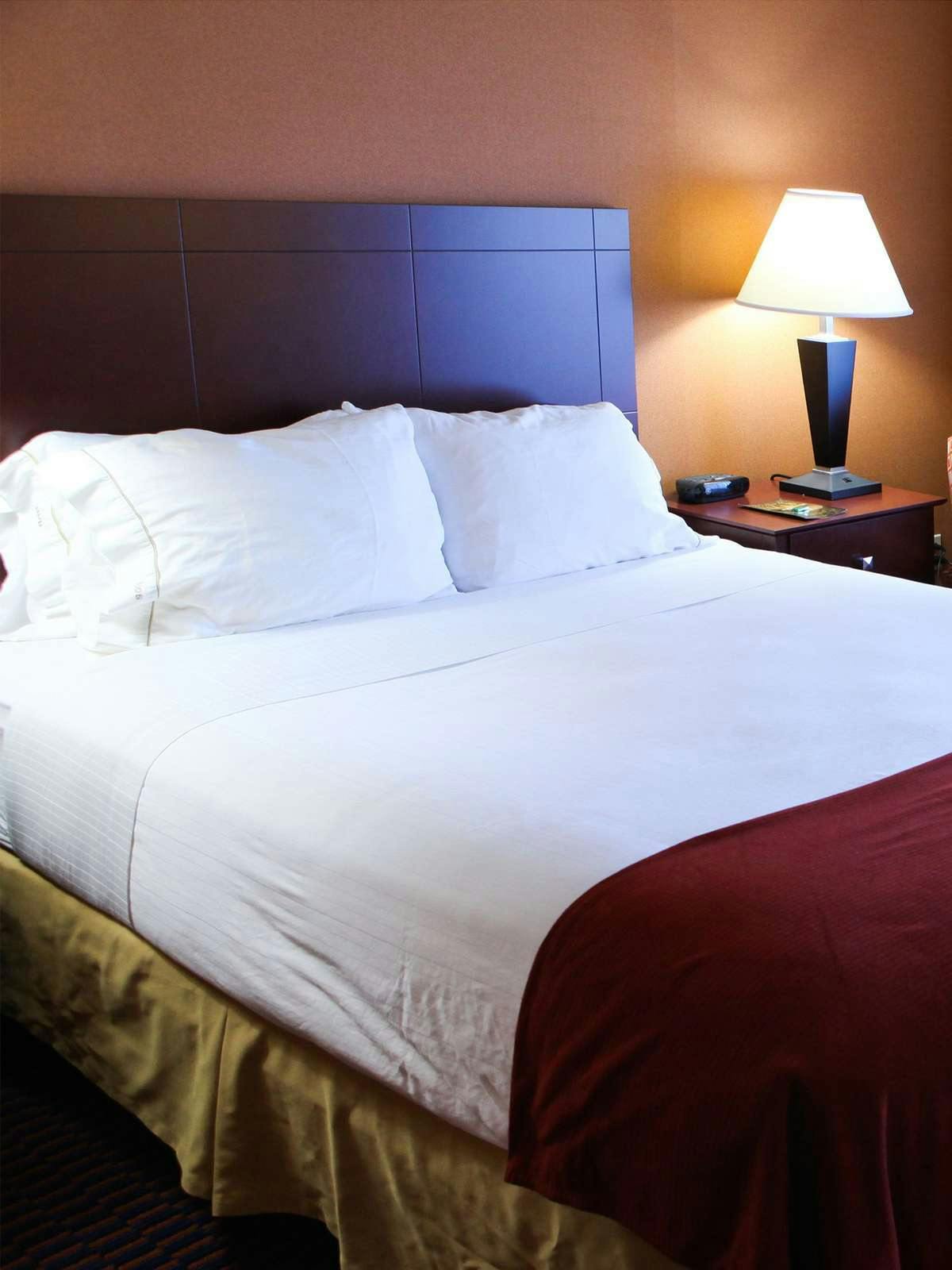 Hotel Holiday Inn Express Hotel & Suites Richland photo 1