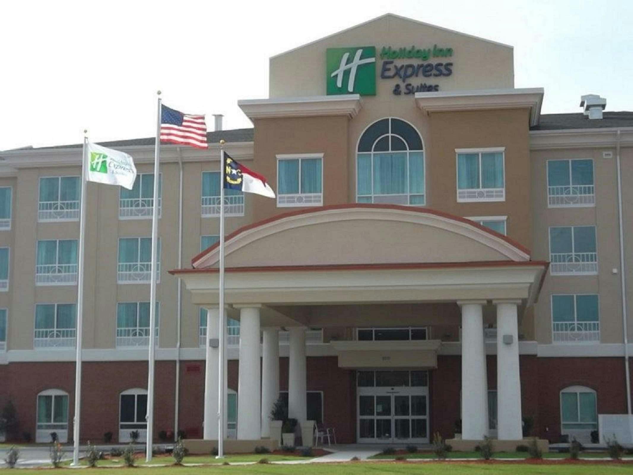 Holiday Inn Express Hotel & Suites Smithfield Selma