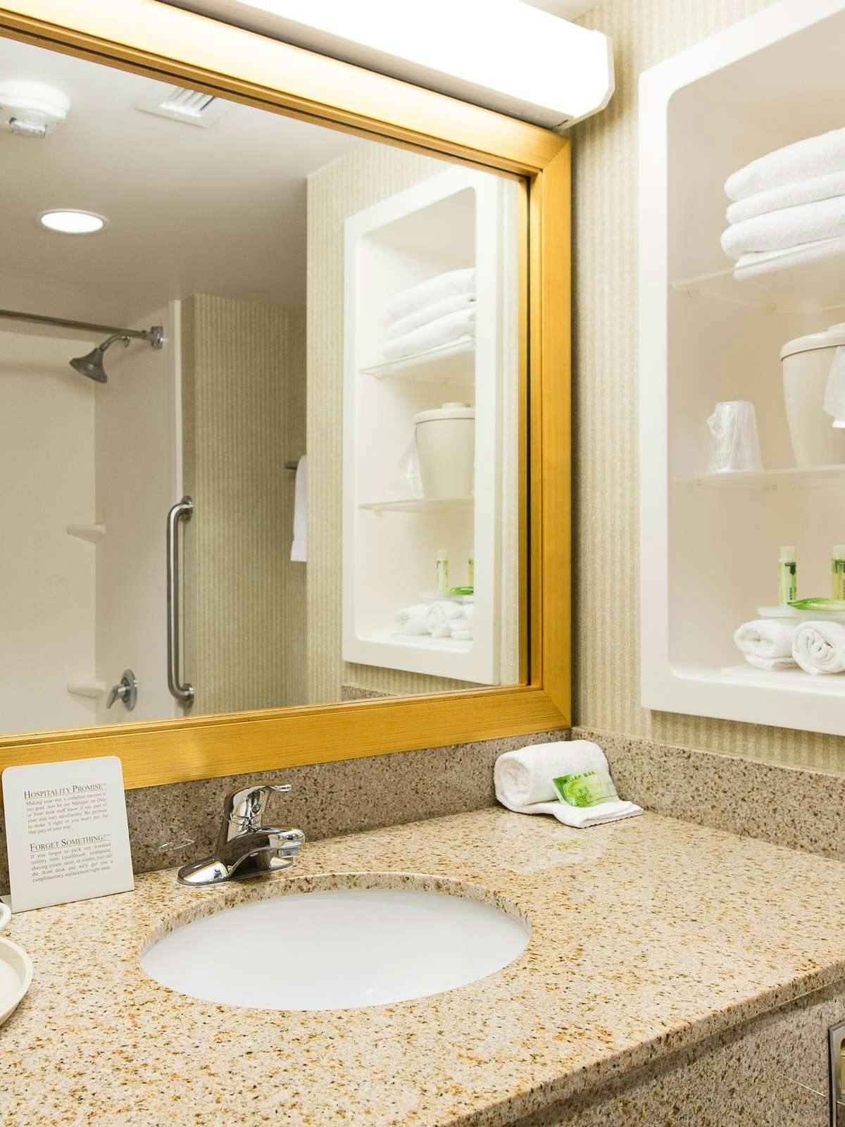 Hotel Holiday Inn Express Hotel & Suites Walterboro photo 2