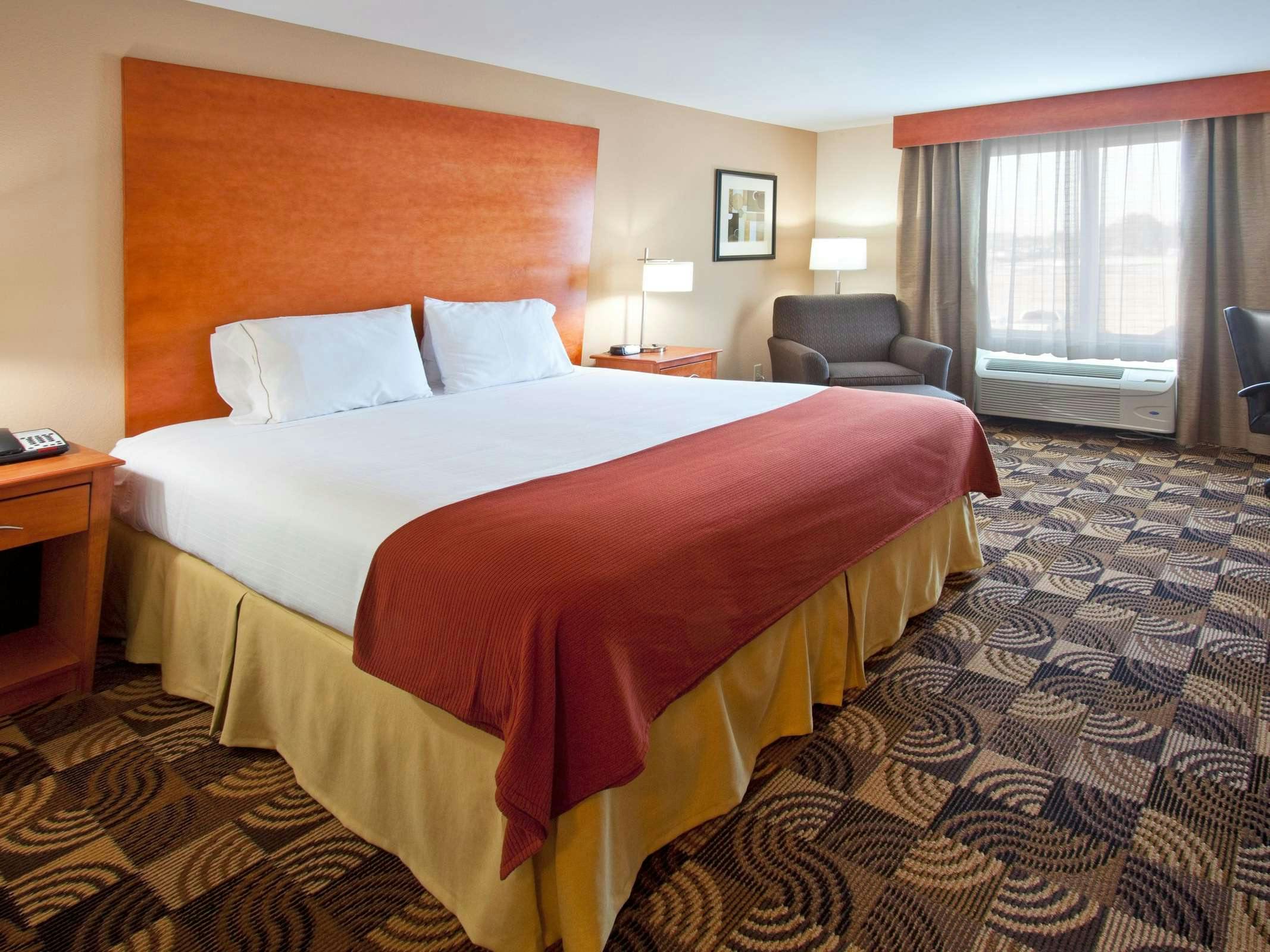 Holiday Inn Express Hotel & Suites Bainbridge