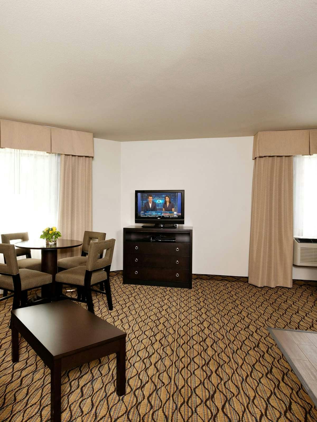 Hotel Holiday Inn Express Hotel & Suites Montrose photo 2