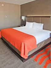 Hotel Holiday Inn Express Hotel & Suites Edinburgh photo 1