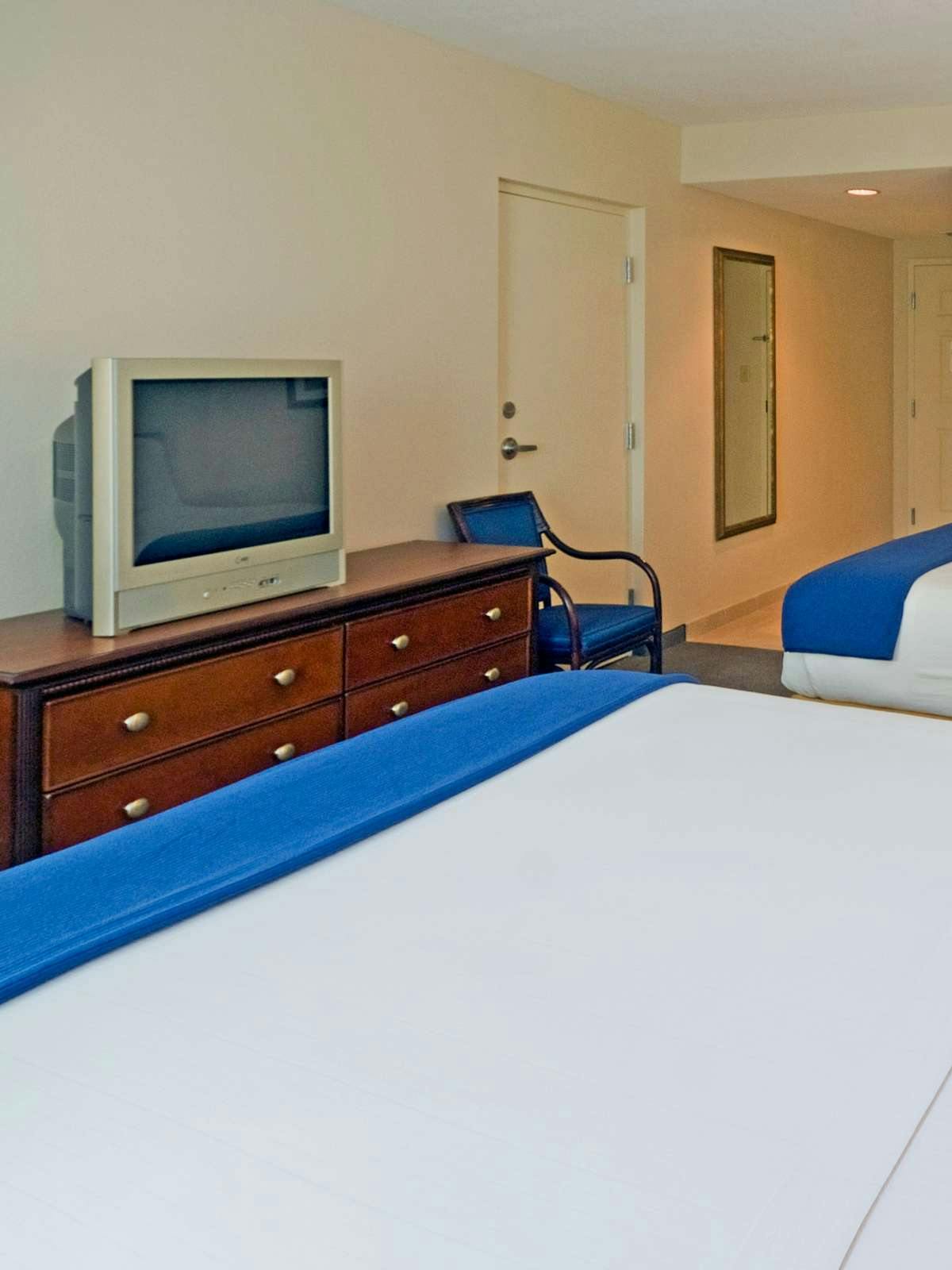 Hotel Holiday Inn Express Hotel & Suites Miami Kendall photo 2