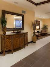 Hotel Holiday Inn Express Hotel & Suites Lamar photo 3