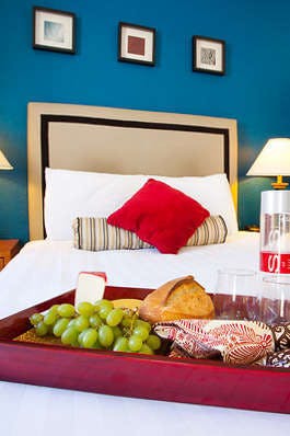 Hotel Alpine Inn & Suites photo 2