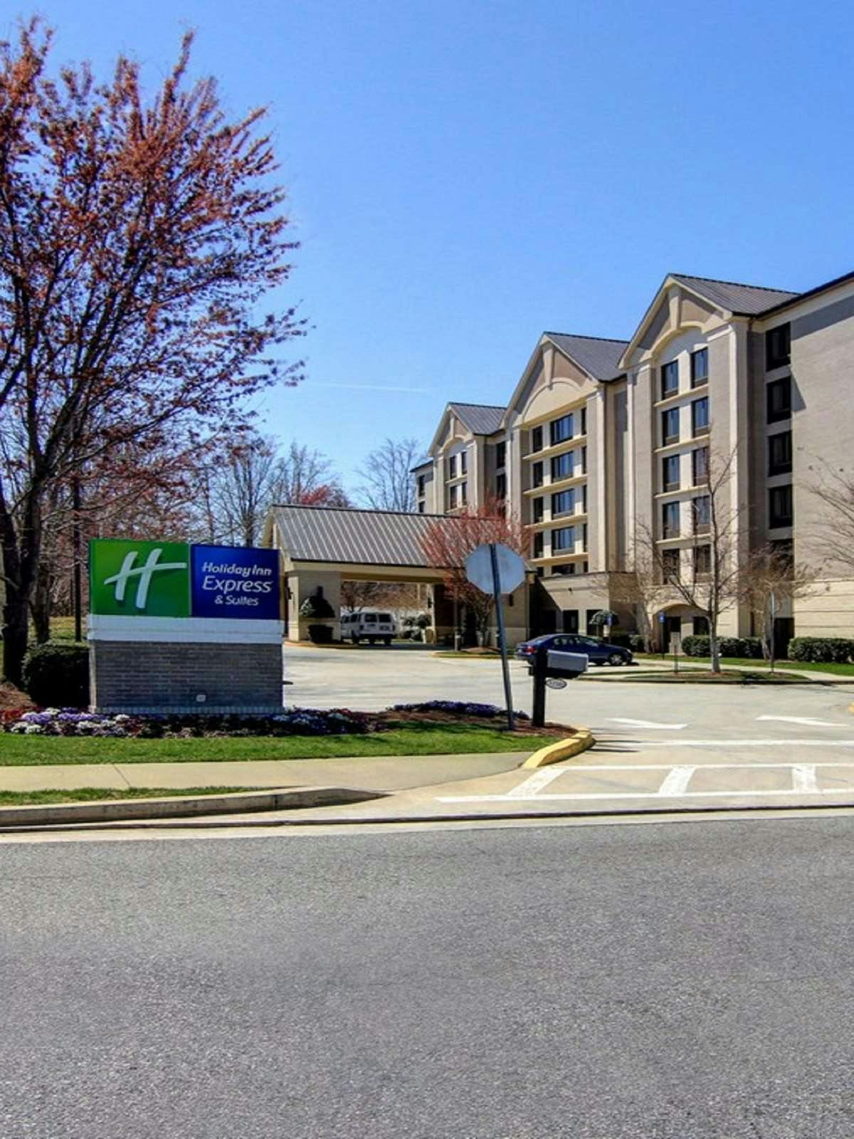 Hotel Holiday Inn Express Hotel & Suites Alpharetta photo 4