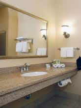 Hotel Holiday Inn Express Leland photo 2