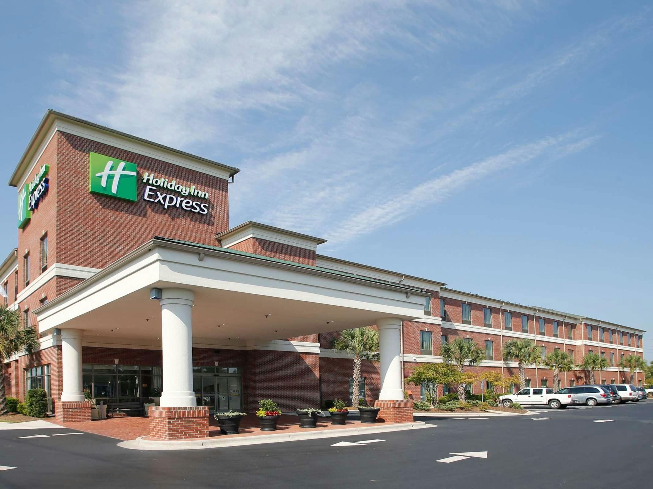 Holiday Inn Express Leland
