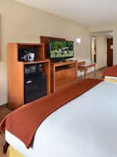 Hotel Holiday Inn Express Raleigh Durham Airport photo 2