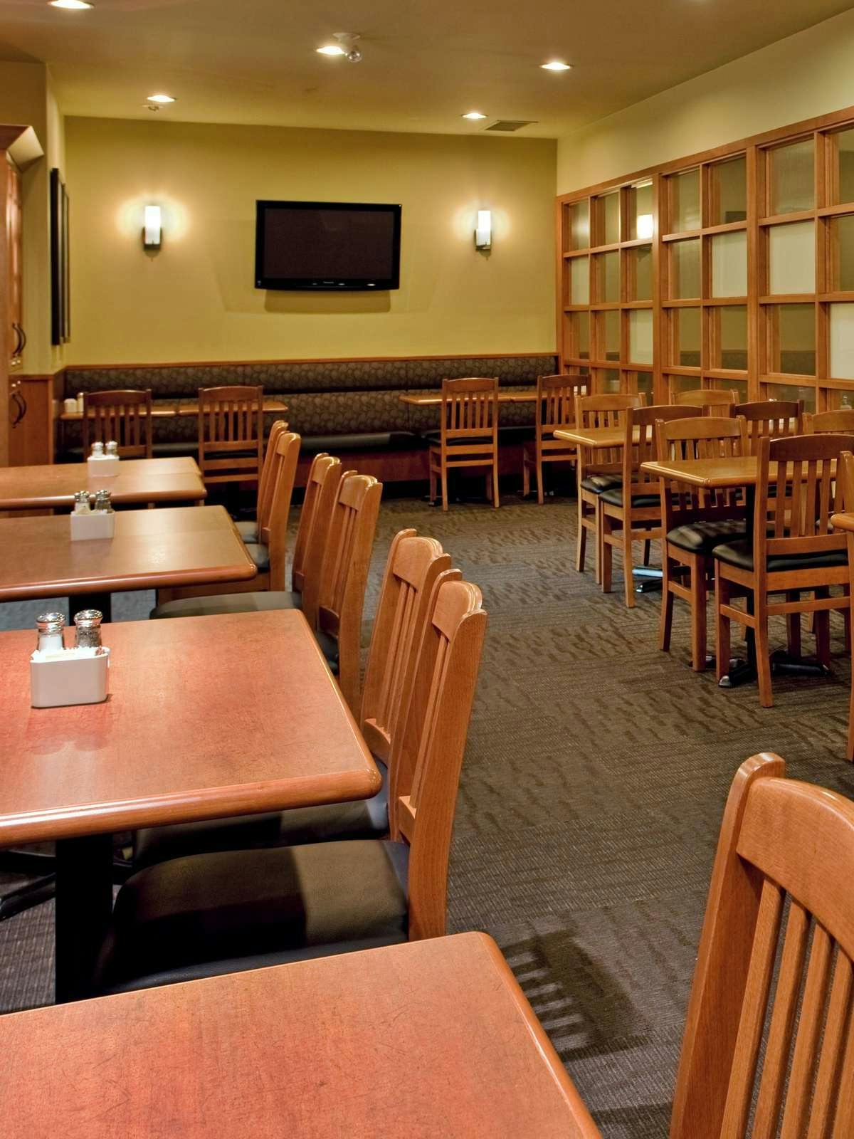 Hotel Holiday Inn Hotel & Suites Kamloops photo 4