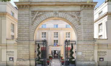 Hotel Hôtel Le Louis Versailles Château MGallery By Sofitel photo 2