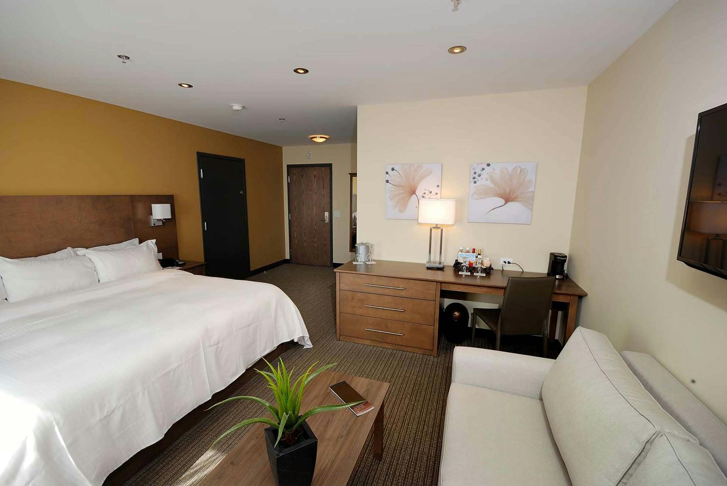 Hotel Imperia Hotel & Suites Terrebonne photo 4