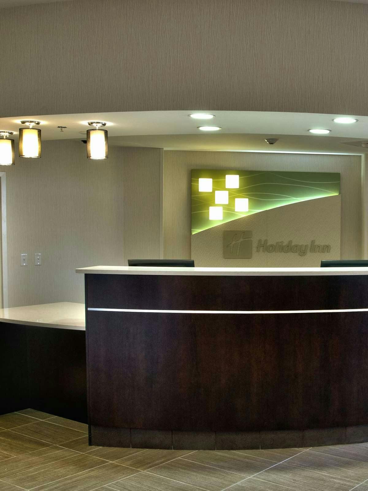 Hotel Holiday Inn Charlotte Airport Conference Center photo 3